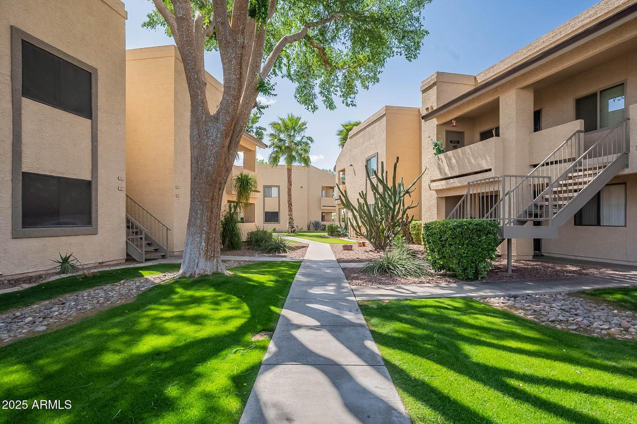 145 N 74th St. #207, Mesa, AZ 85207