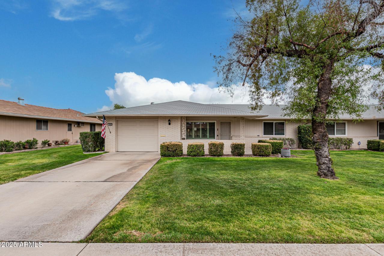 9601 W Greenhurst Dr. #26, Sun City, AZ 85351