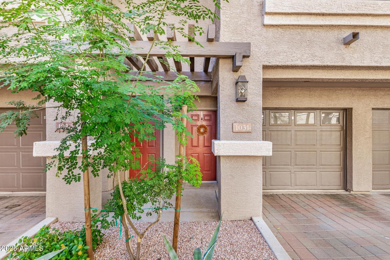 4455 E Paradise Village Pkwy. #1031, Phoenix, AZ 85032