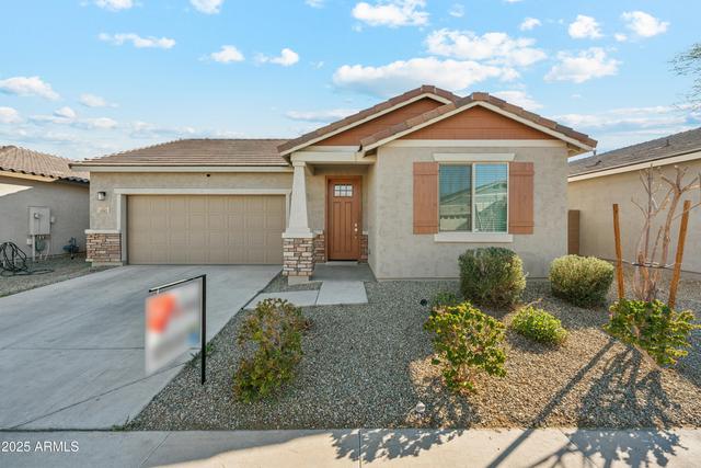 New Homes with Master Bedrooms on the 1st Floor in Avondale: January 25th to January 31st