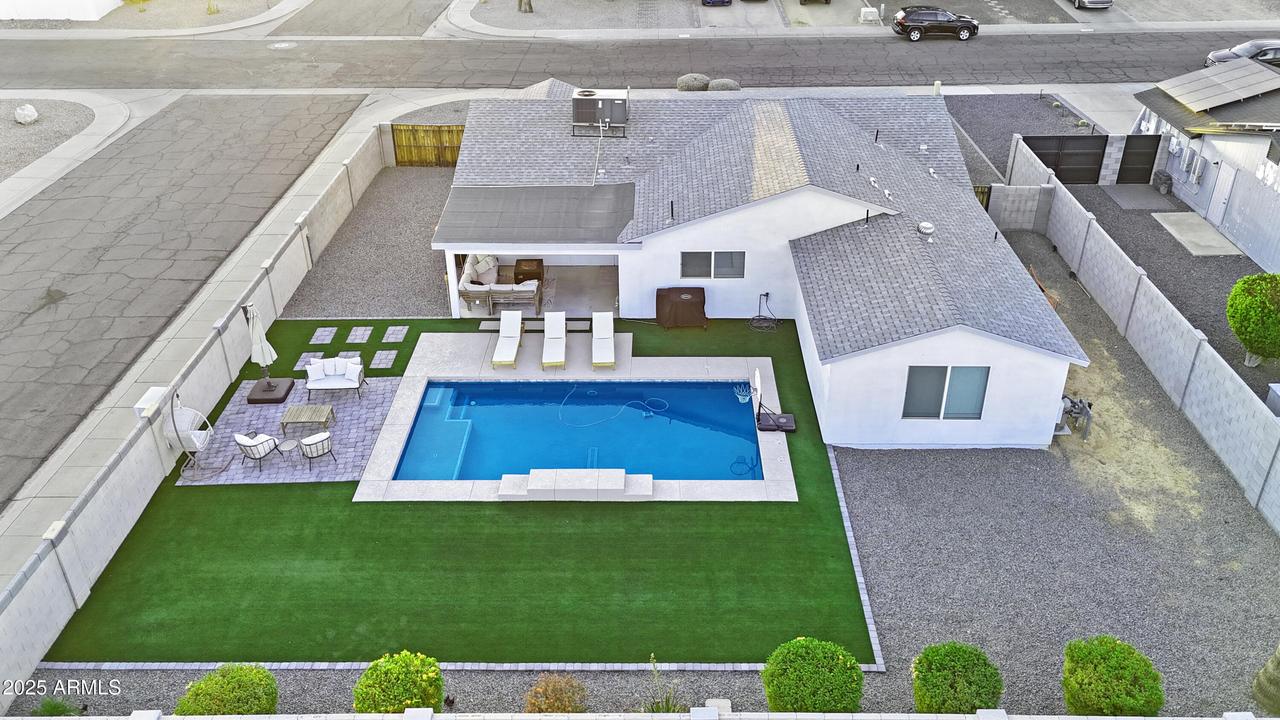 13021 N 41st Pl., Phoenix, AZ 85032