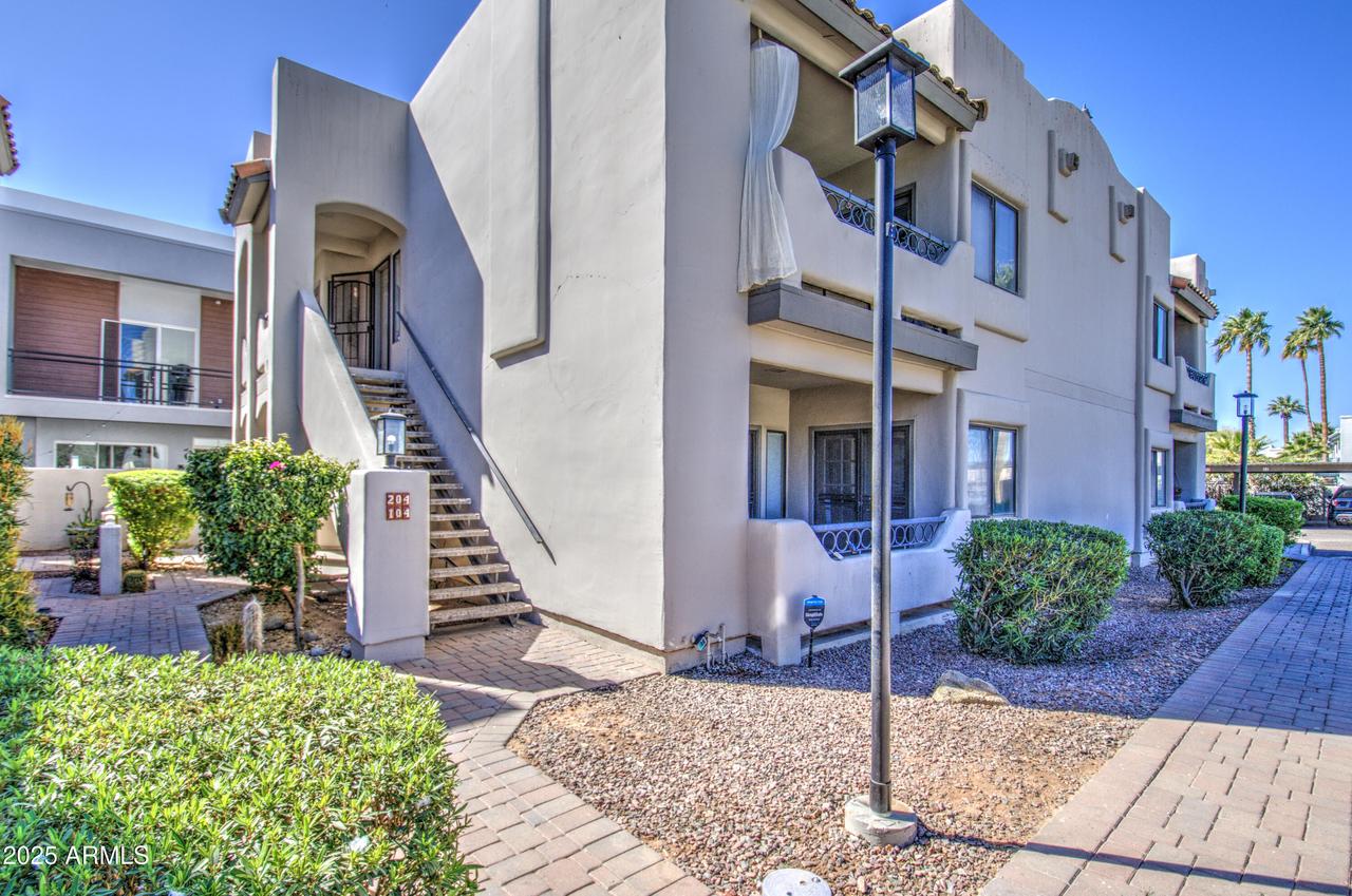 3640 N 38th St. #104, Phoenix, AZ 85018