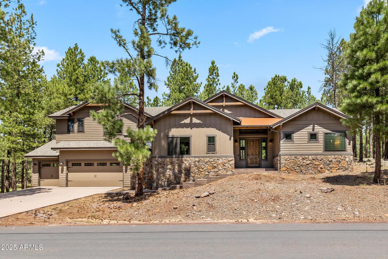 3560 S Lariat Loop, Flagstaff, AZ 86005