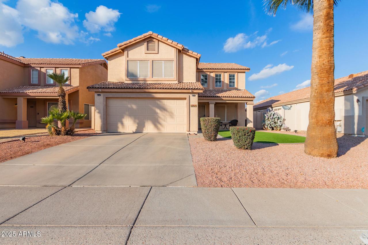 4248 E Raven Rd., Phoenix, AZ 85044