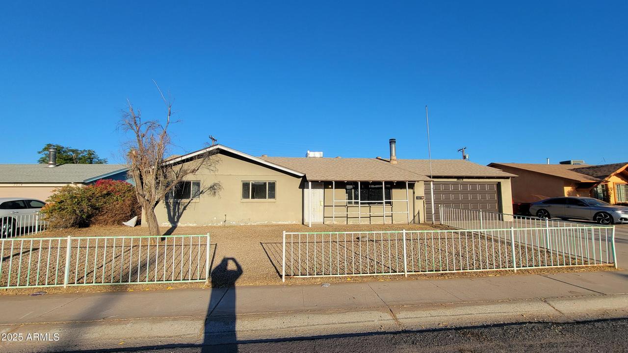 3020 N 52nd Pkwy., Phoenix, AZ 85031