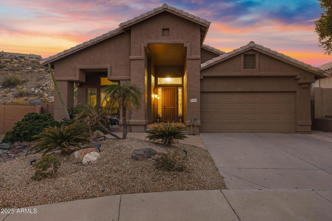 15632 S 6th St., Phoenix, AZ 85048