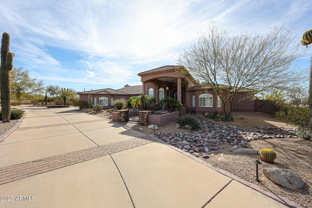 9015 E Hackamore Dr., Scottsdale, AZ 85255