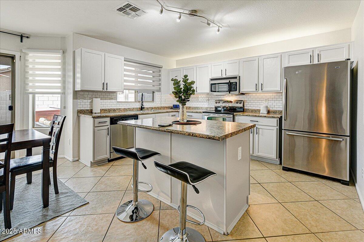 40136 N Costa Del Sol Dr., San Tan Valley, AZ 85140