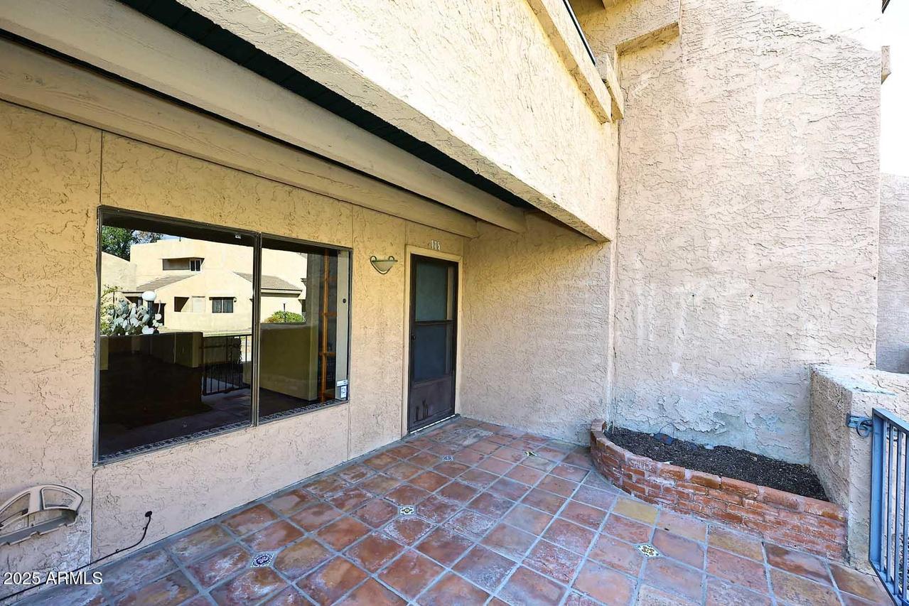 10828 N Biltmore Dr. #115, Phoenix, AZ 85029