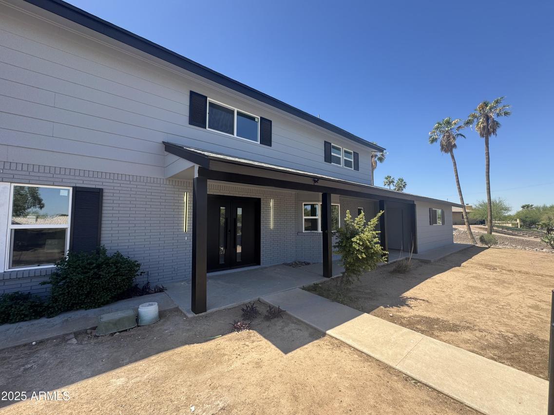 925 W Fairway Dr., Mesa, AZ 85201