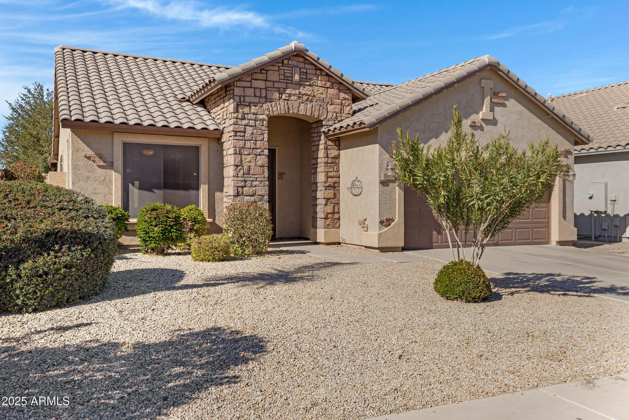 29874 N Little Leaf Dr., San Tan Valley, AZ 85143