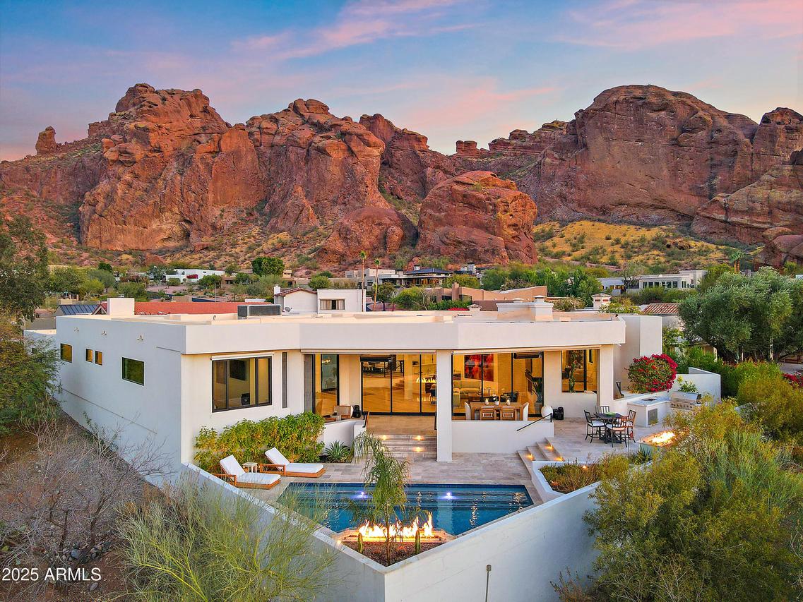 5724 N Echo Canyon Dr., Phoenix, AZ 85018