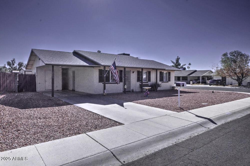 5933 W Redfield Rd., Glendale, AZ 85306