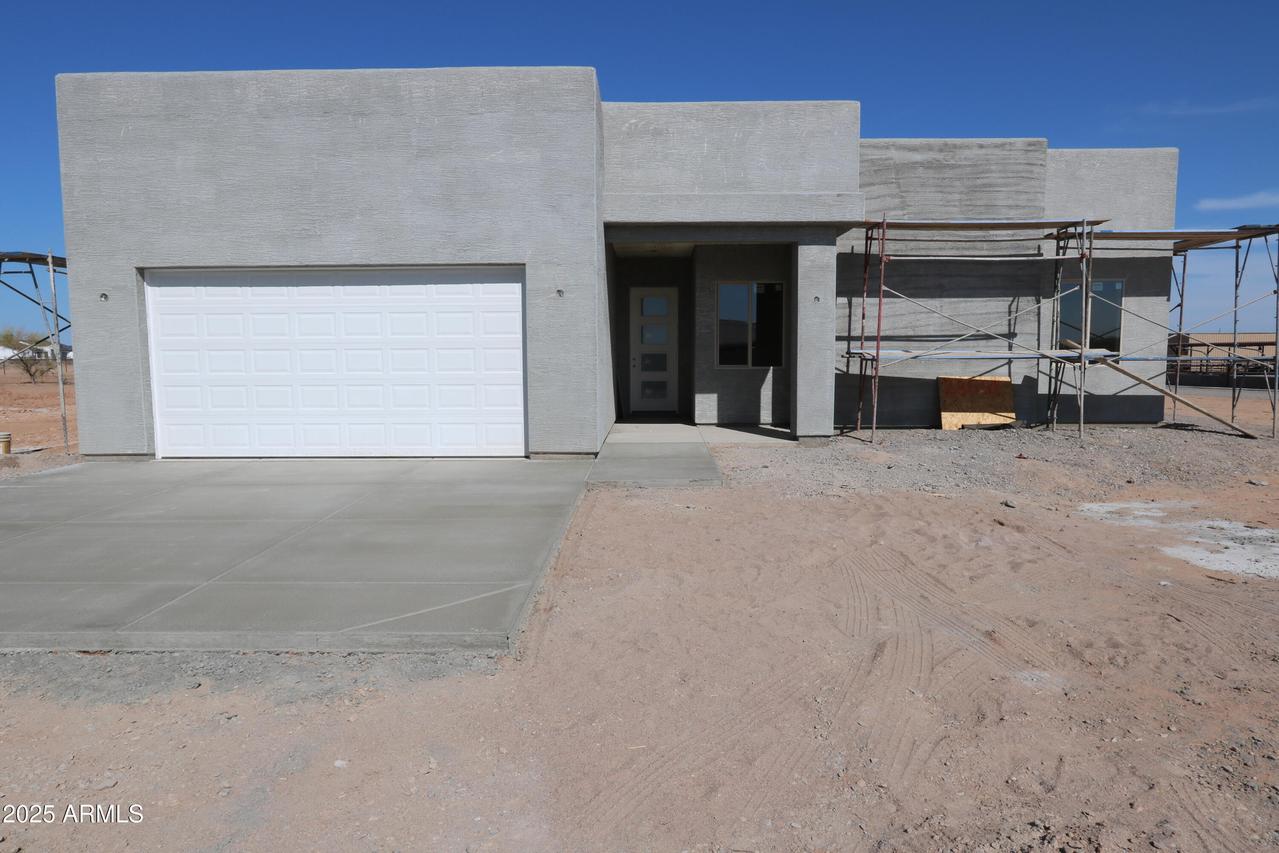 28551 N 257th Ave., Wittmann, AZ 85361