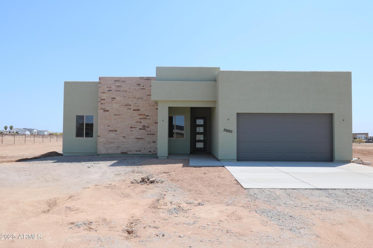 28583 N 257th Dr., Wittmann, AZ 85361