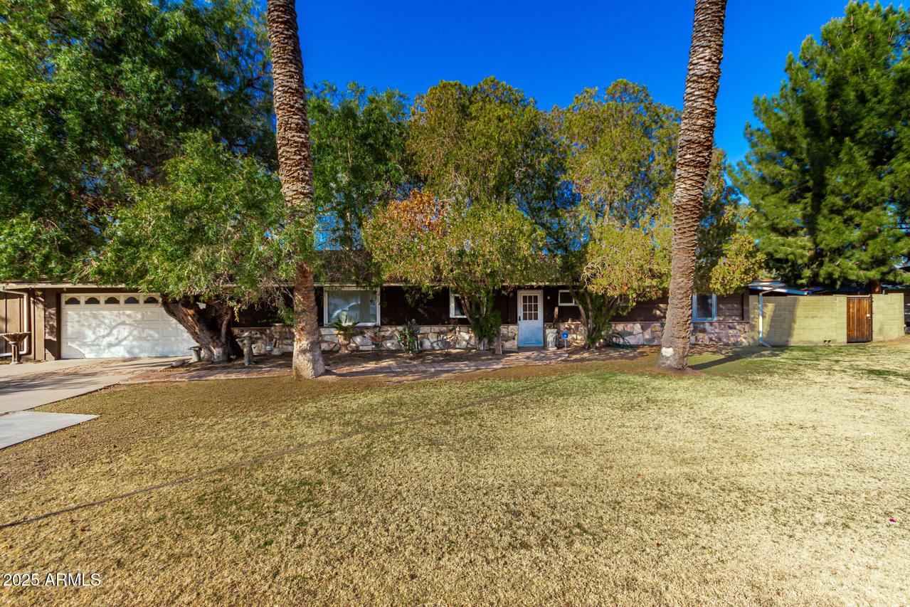 7622 N 7th Ave., Phoenix, AZ 85021