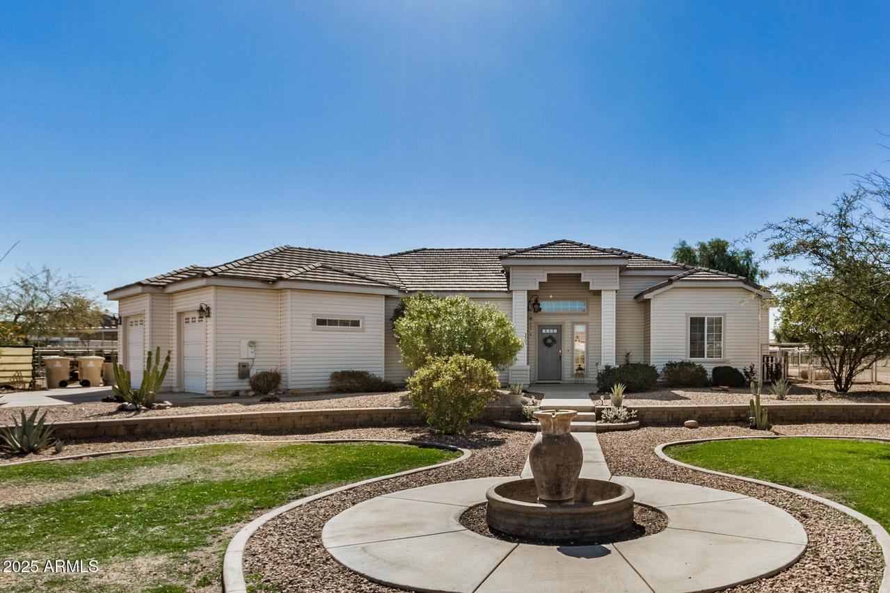 3791 E Vista Grande Dr., San Tan Valley, AZ 85140