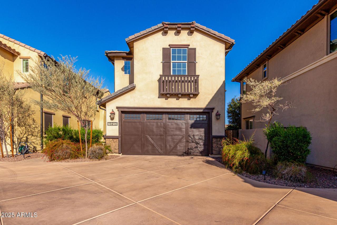 15913 S 11th Way, Phoenix, AZ 85048