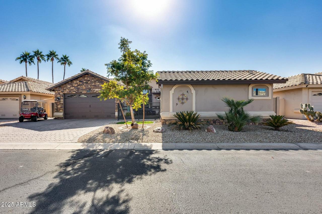 17352 N Rainbow Cir., Surprise, AZ 85374