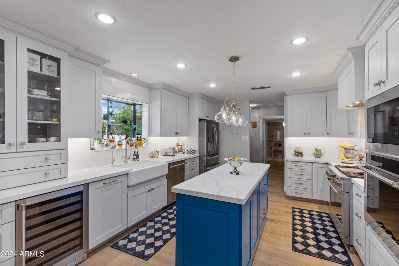 402 W Augusta Ave., Phoenix, AZ 85021
