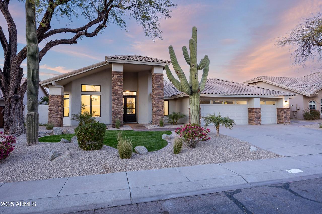 8900 E Palm Tree Dr., Scottsdale, AZ 85255