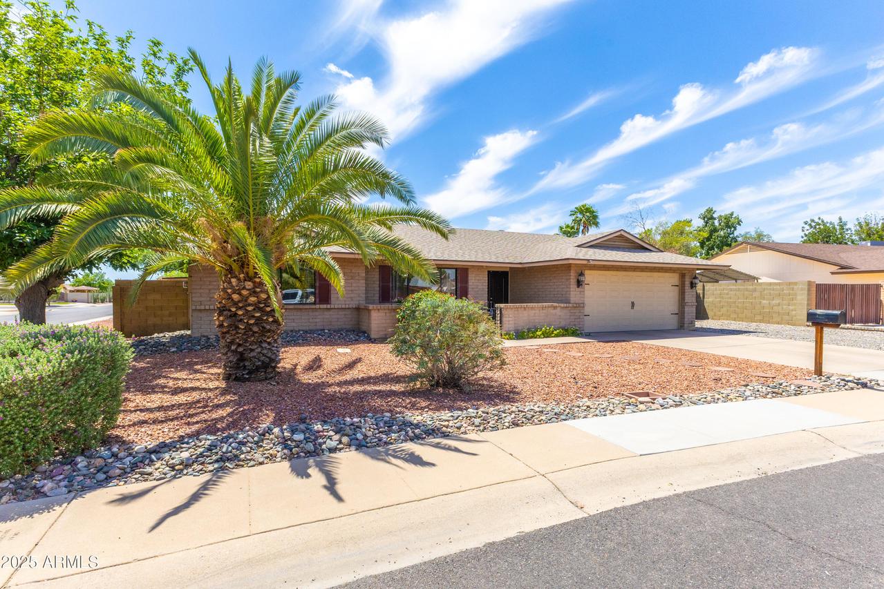 16302 N 36th Ave., Phoenix, AZ 85053