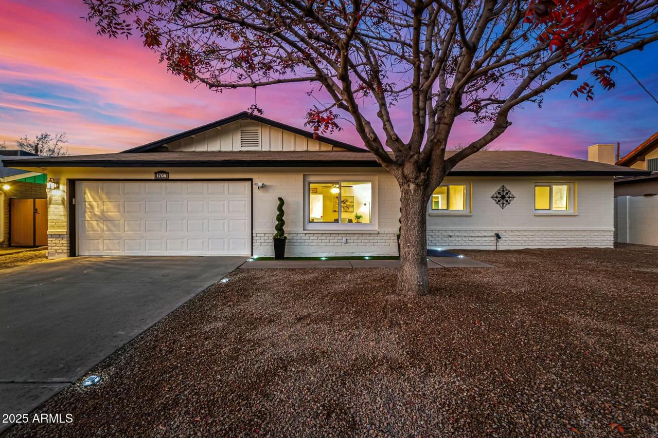 1708 W Harmont Dr., Phoenix, AZ 85021