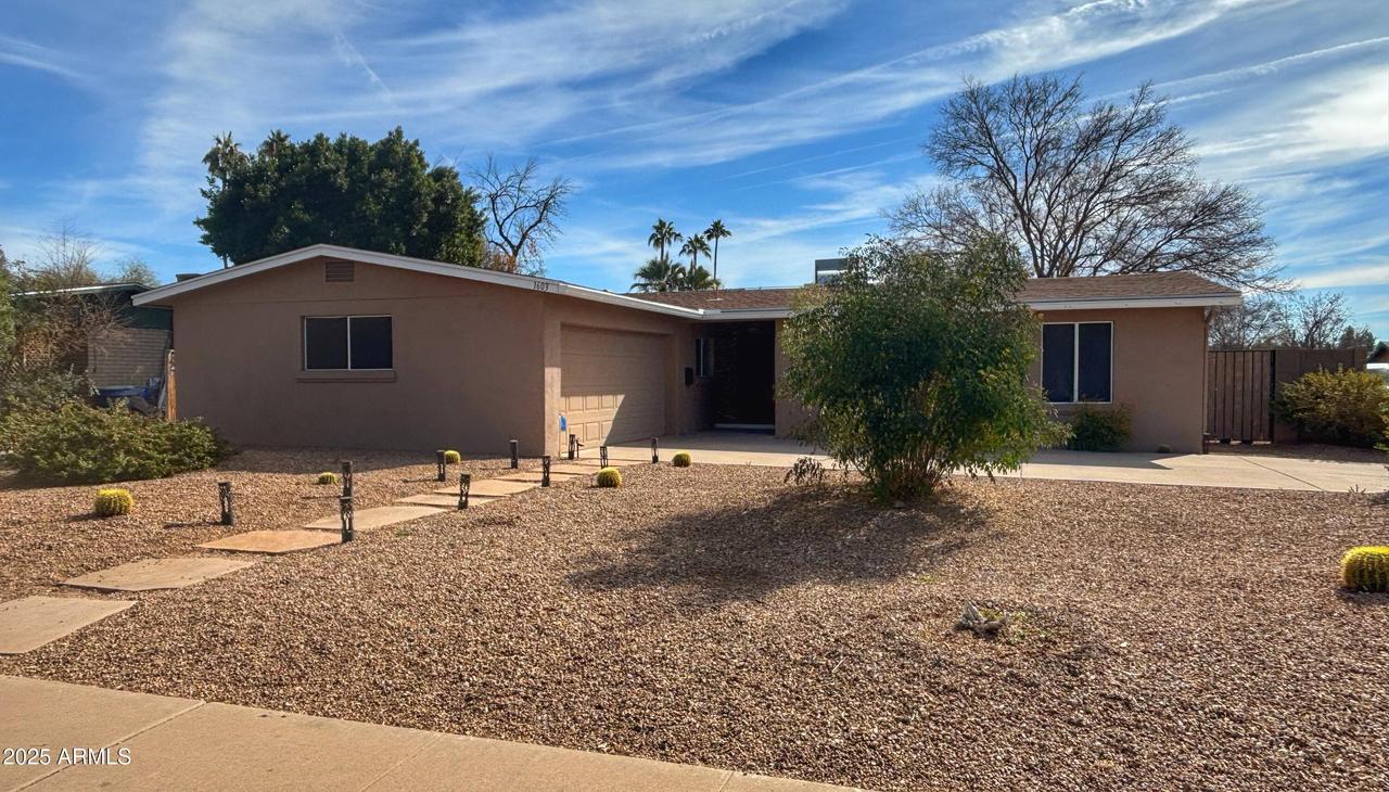 1603 E Campus Dr., Tempe, AZ 85282