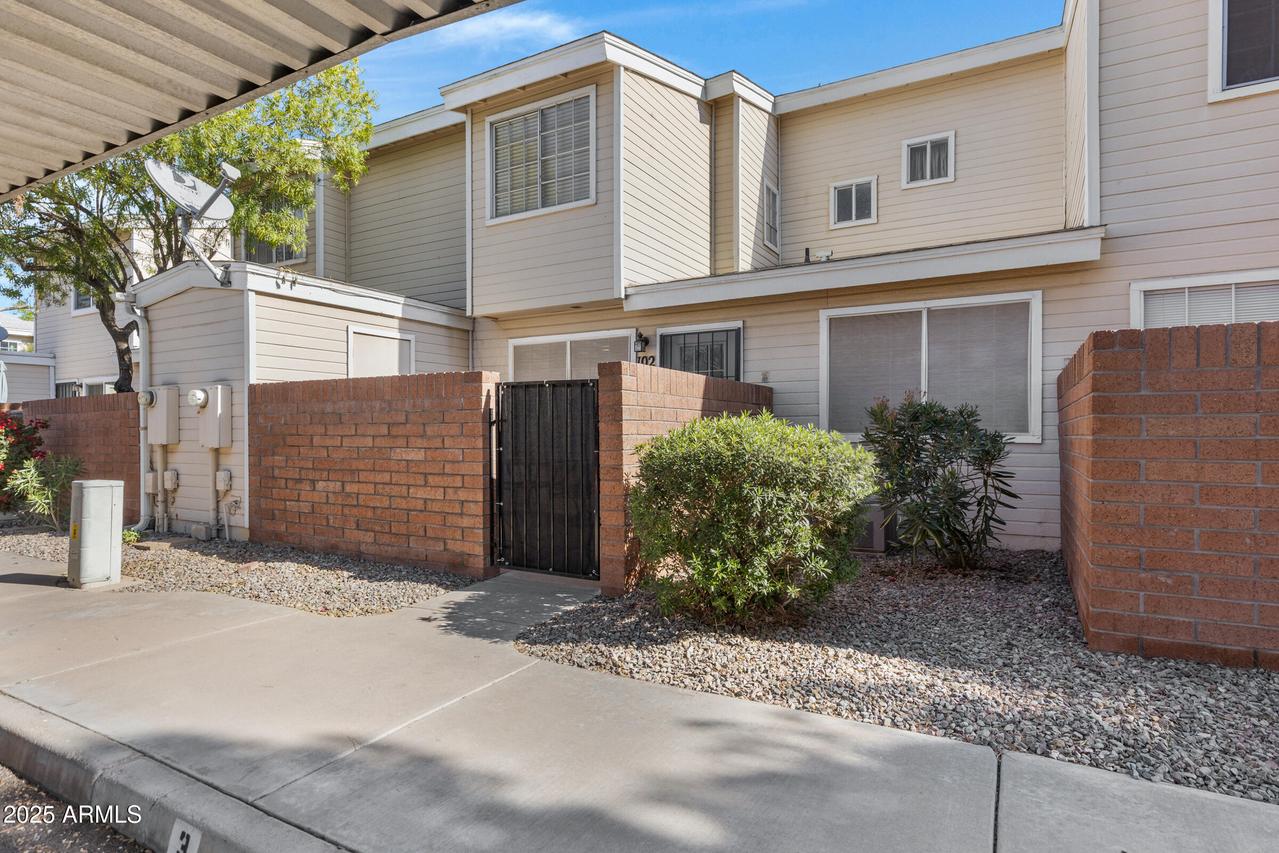 625 S Westwood #102, Mesa, AZ 85210
