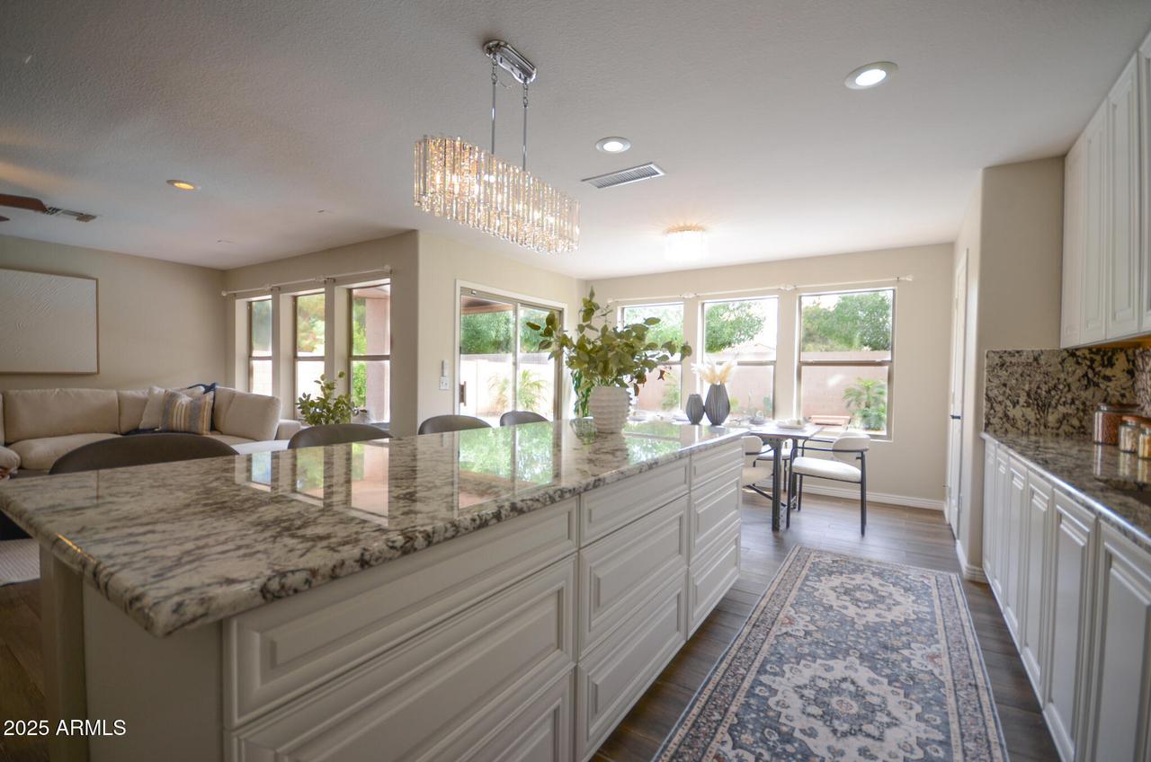 2073 E Wildhorse Dr., Chandler, AZ 85286