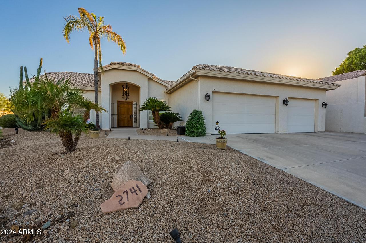 2741 E Claire Dr., Phoenix, AZ 85032