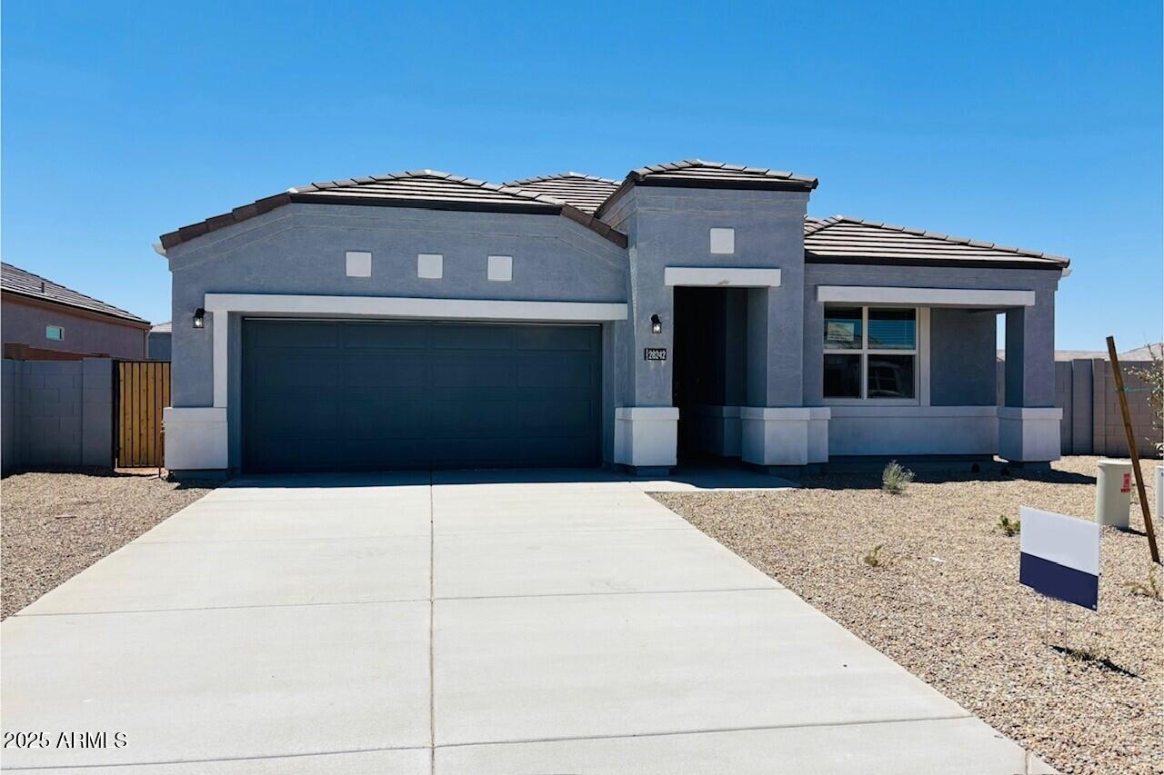 28242 N Nealite Dr., San Tan Valley, AZ 85143