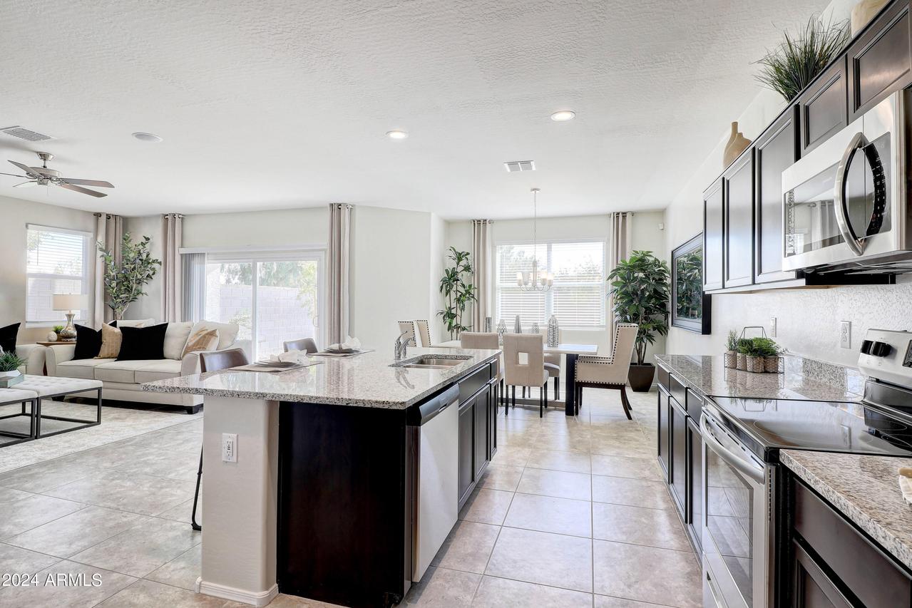 5099 E Umber Rd., San Tan Valley, AZ 85143