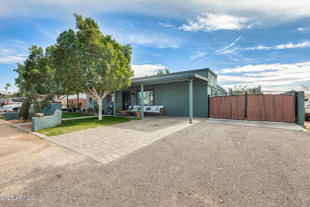 10433 E Boise St., Apache Junction, AZ 85120