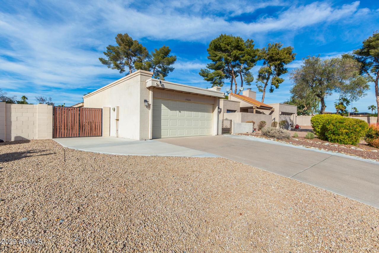 17024 E Calle Del Sol St., Fountain Hills, AZ 85268