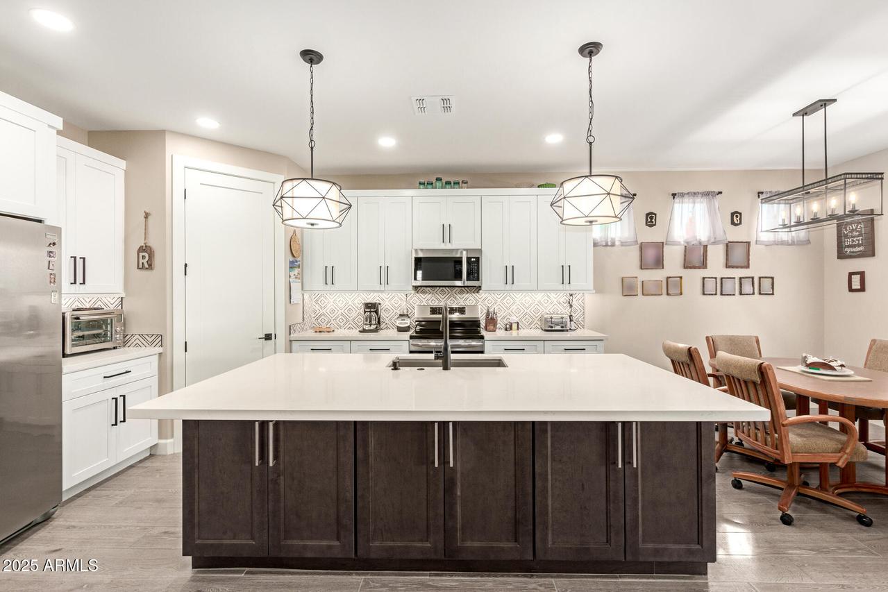 2306 N Floyd Dr., Mesa, AZ 85215