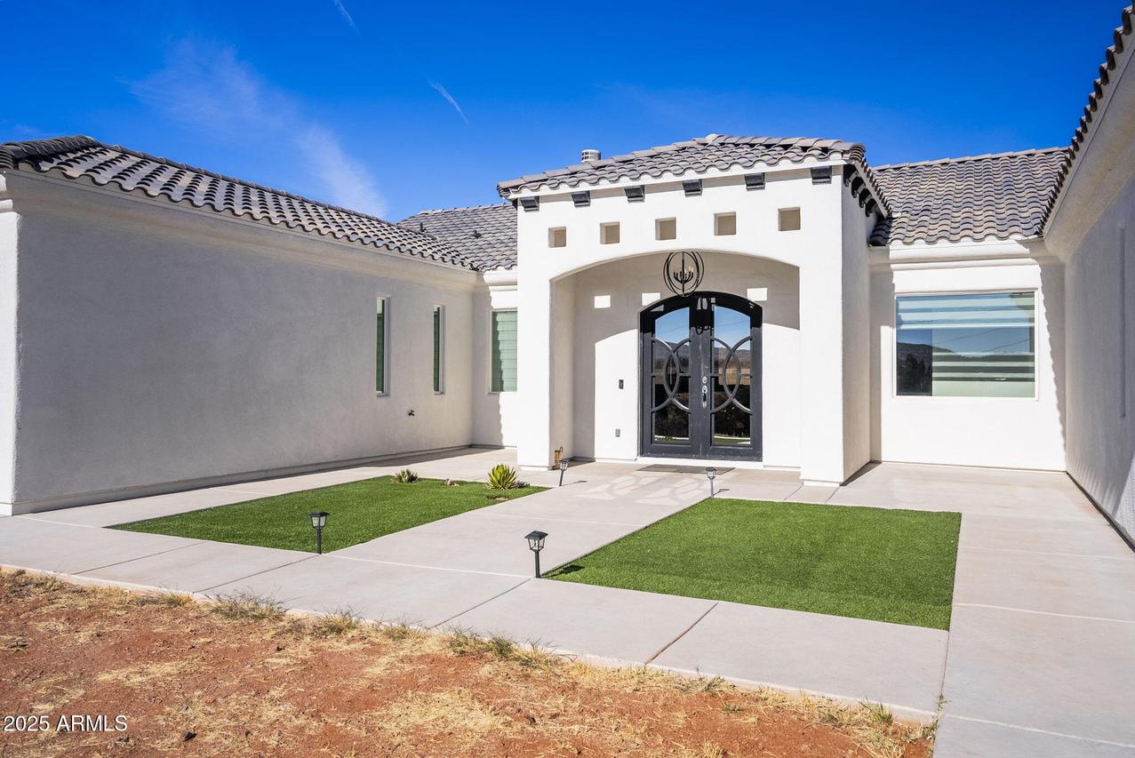 128 E Ruby Rd., Rio Rico, AZ 85648