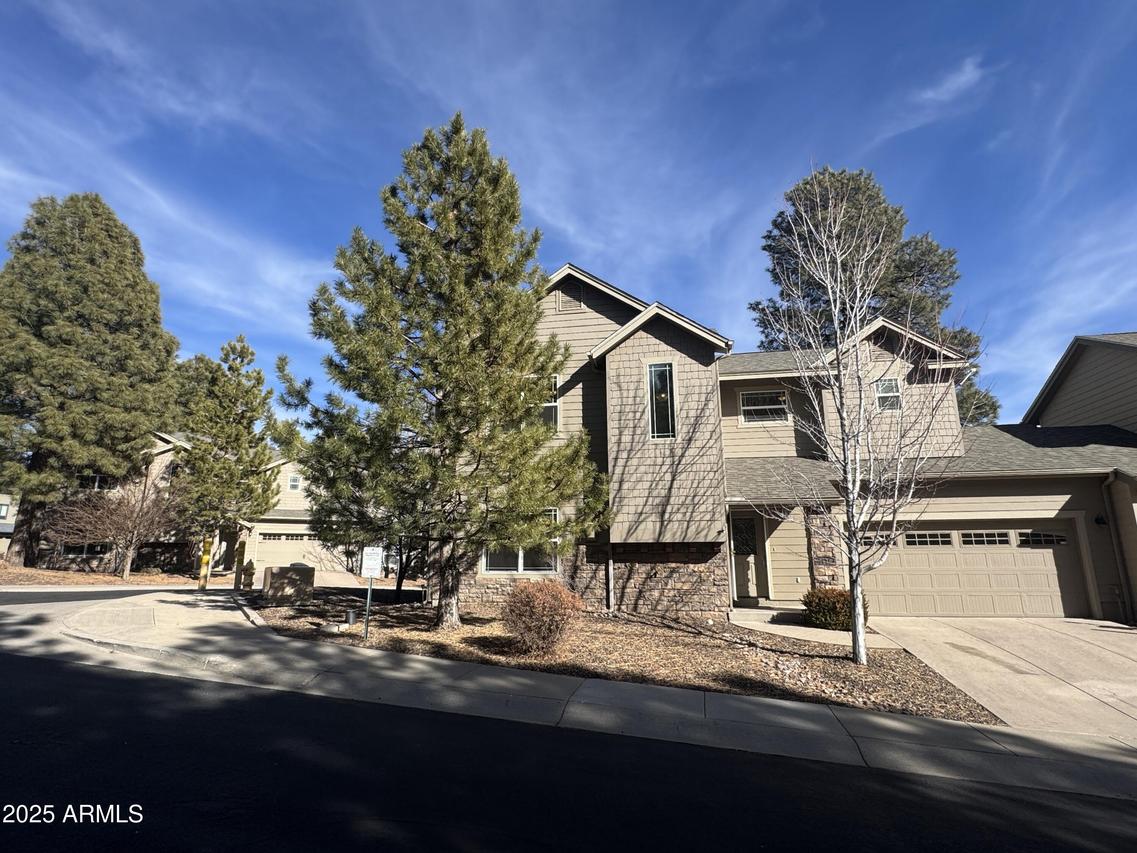 3676 E Jacamar Dr., Flagstaff, AZ 86004
