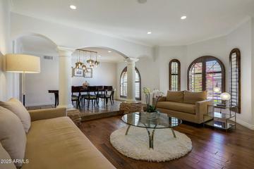 4340 E Turquoise Ave., Phoenix, AZ 85028