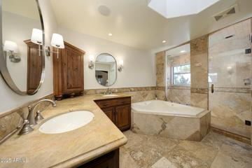 4340 E Turquoise Ave., Phoenix, AZ 85028