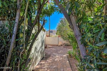 4340 E Turquoise Ave., Phoenix, AZ 85028