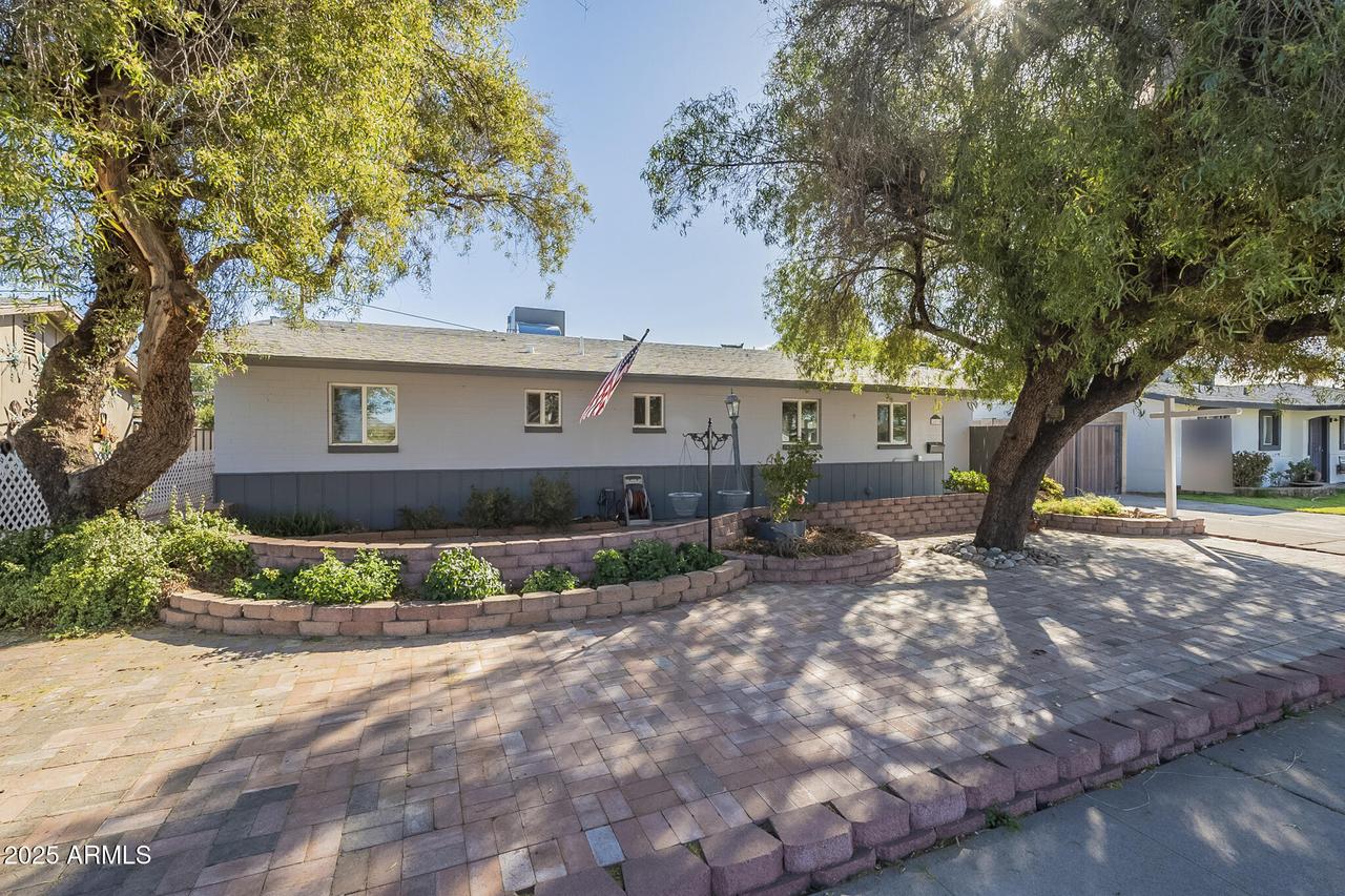 14819 N 35th Pl., Phoenix, AZ 85032