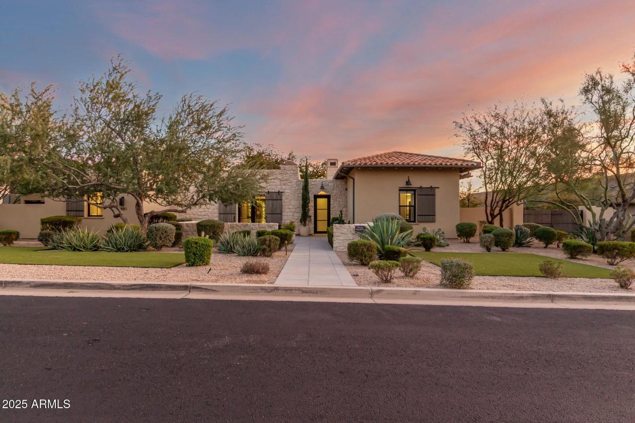 8881 E Via Del Sol Dr., Scottsdale, AZ 85255