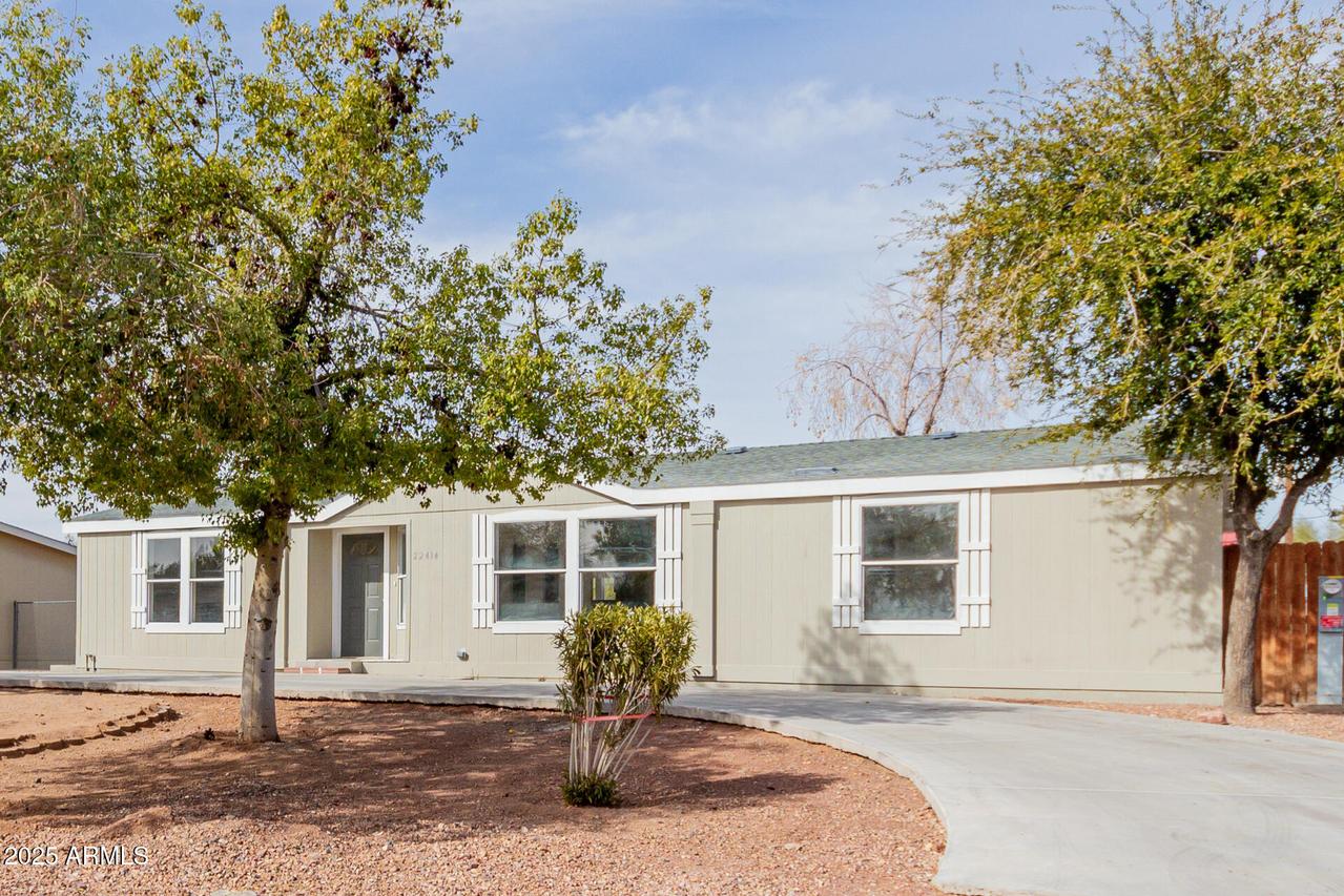 22414 W Happy Ln., Wittmann, AZ 85361