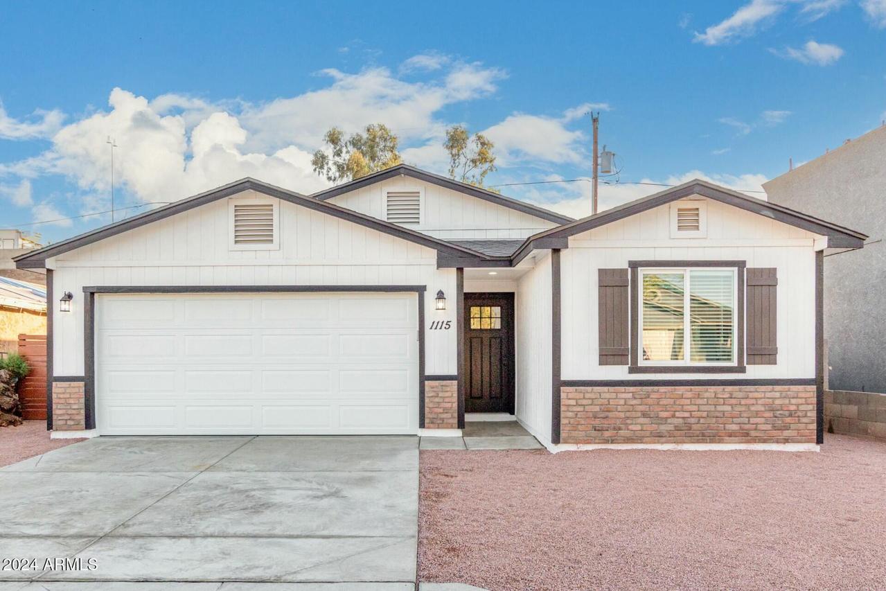 1115 W Apache St., Phoenix, AZ 85007