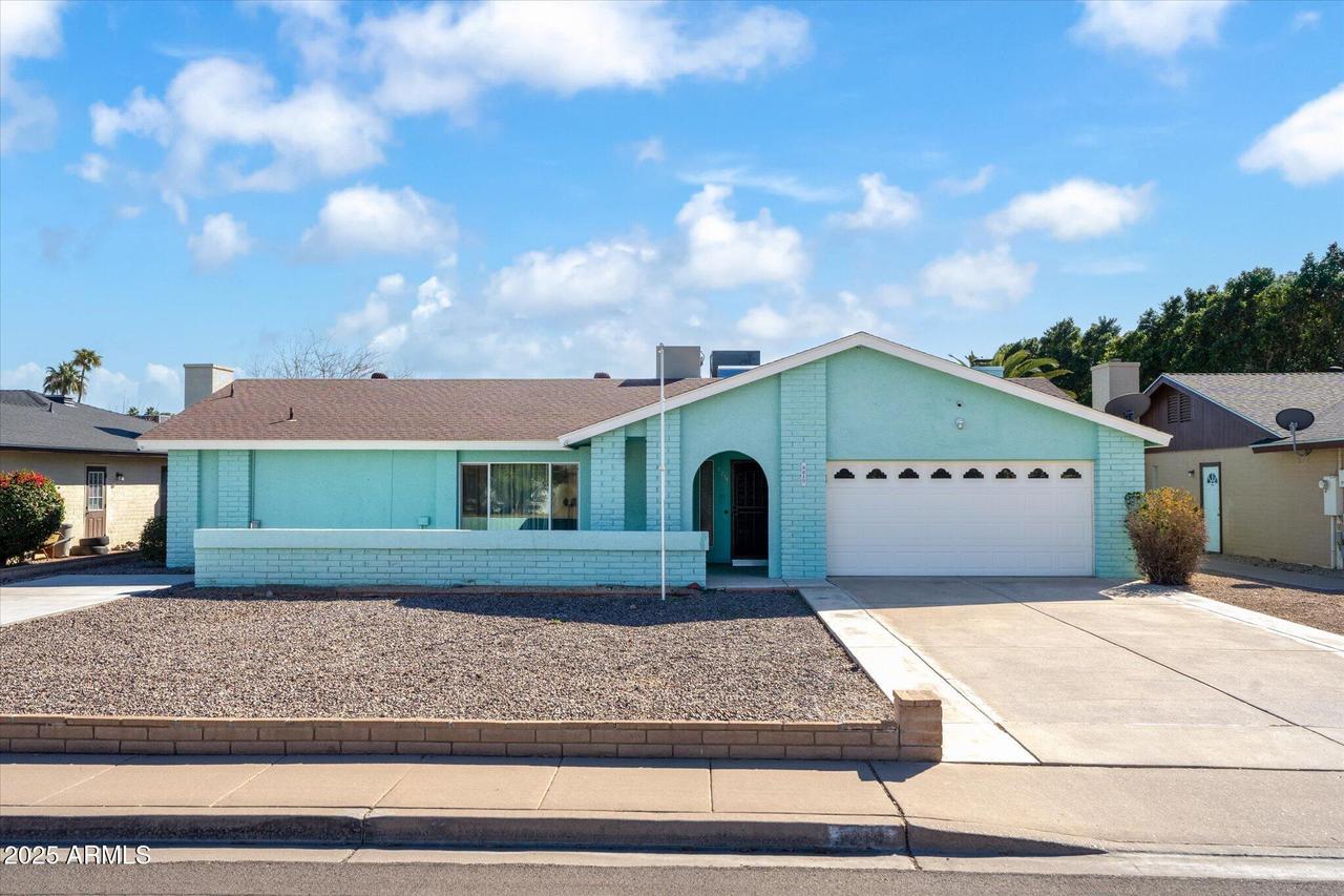 5219 W Sweetwater Ave., Glendale, AZ 85304