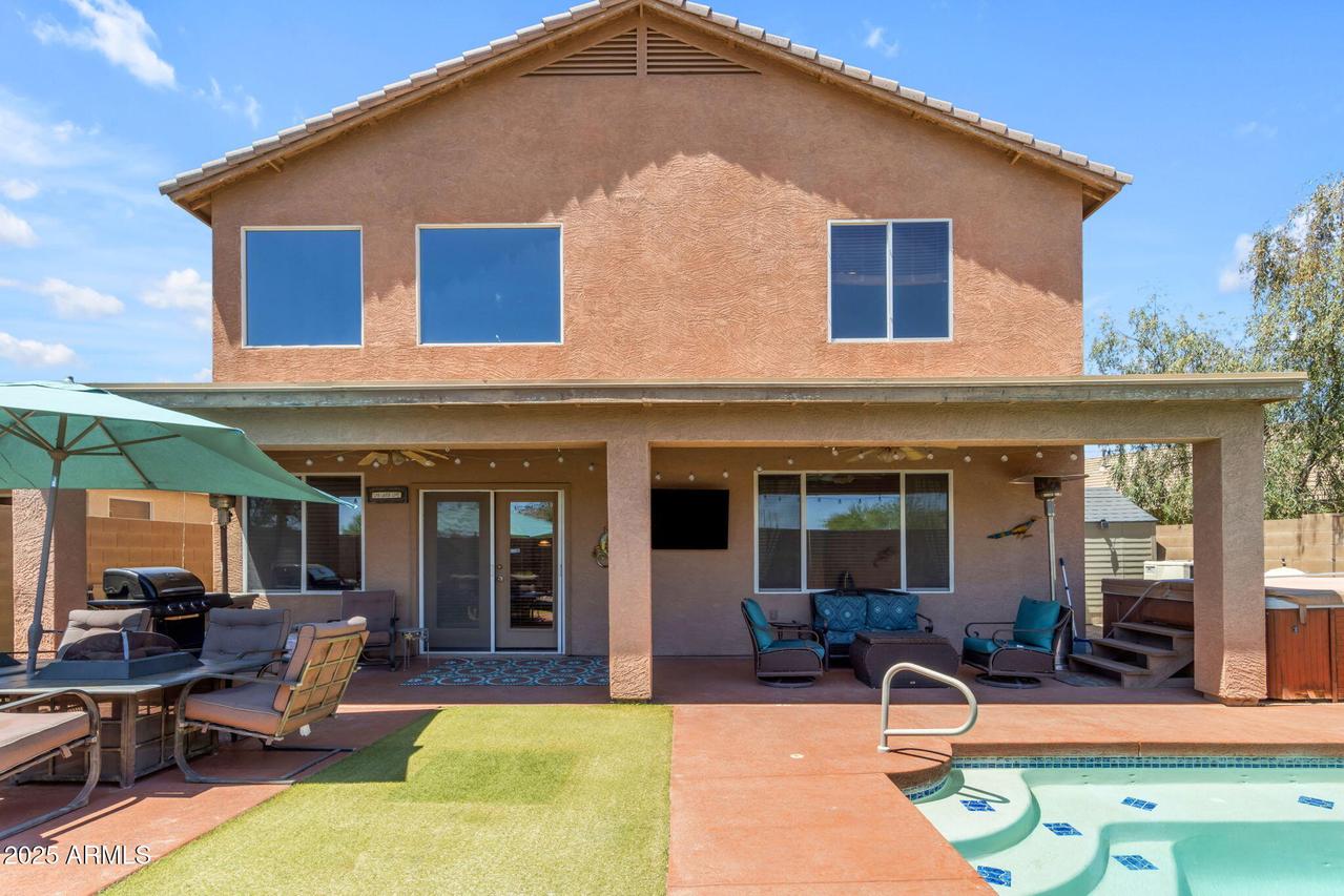 2635 W Angel Way, San Tan Valley, AZ 85144