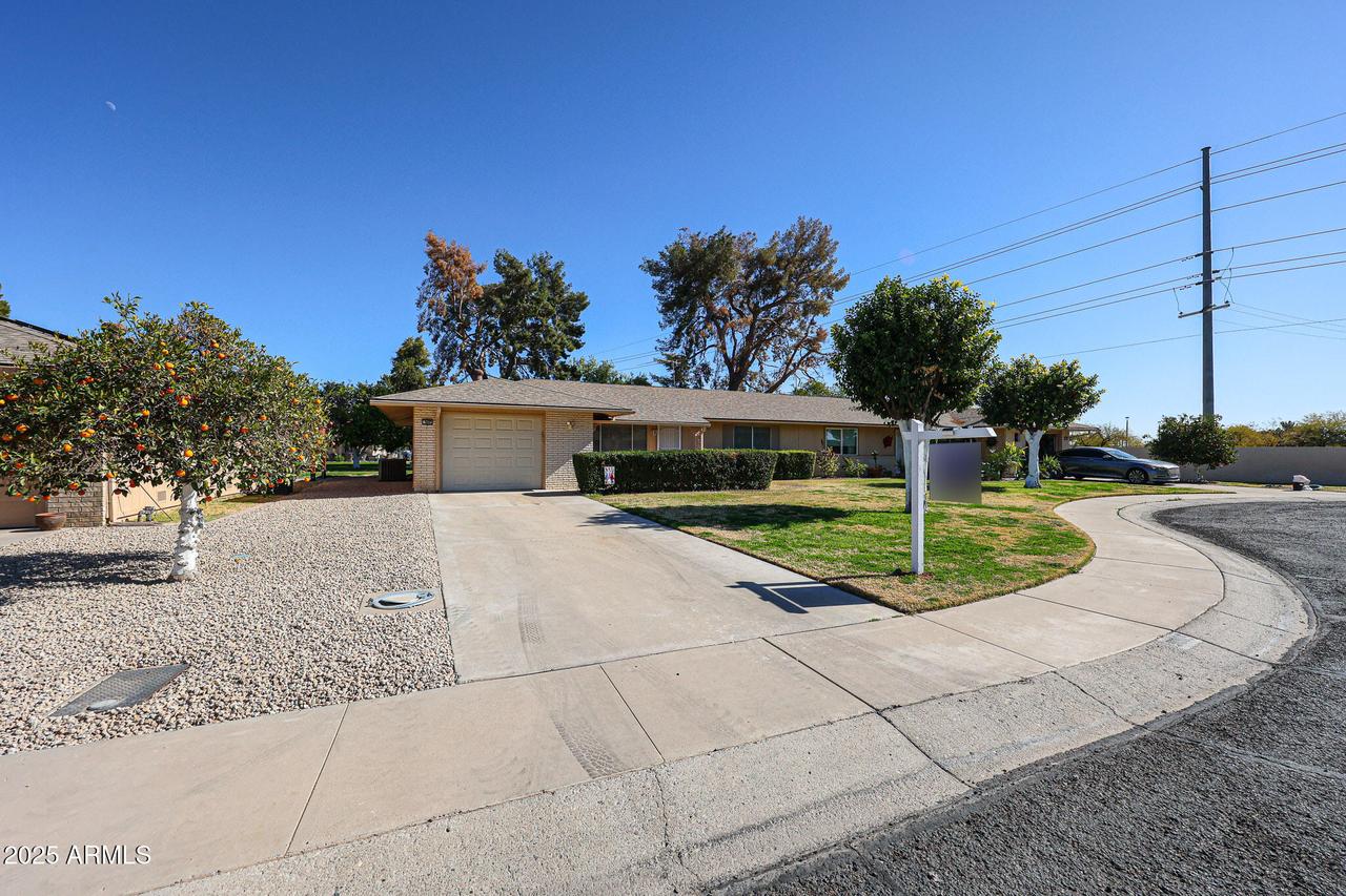 9005 N 109th Dr., Sun City, AZ 85351