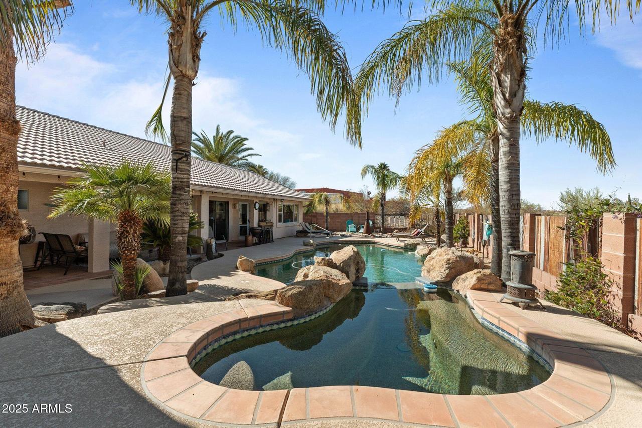 32988 Homestead Dr., Wickenburg, AZ 85390