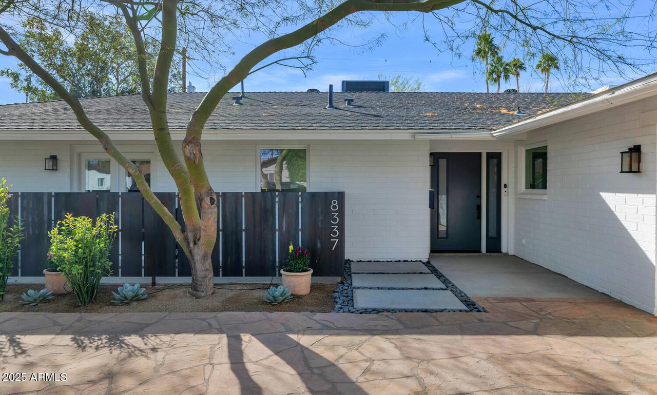 8337 E Minnezona Ave., Scottsdale, AZ 85251